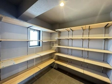 【東京都/世田谷区北沢】フェアロージュ北沢 玄関横収納：シューズインクローゼット