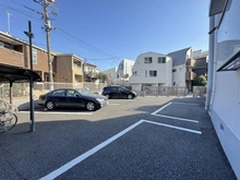 【東京都/世田谷区経堂】東海経堂マンション 駐車場