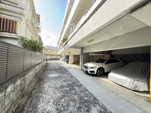 【東京都/杉並区和泉】マンション和泉苑 駐車場