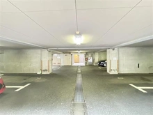 【東京都/世田谷区経堂】経堂オリエントコート 駐車場