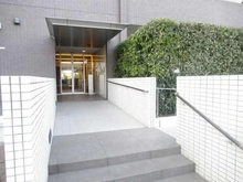 【東京都/世田谷区船橋】ザ・レジデンス千歳船橋ノーブルエアレジデンス エントランス