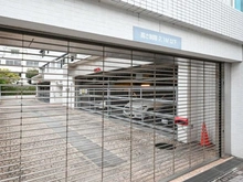 【東京都/世田谷区野沢】パークホームズ三軒茶屋シエル・クール 駐車場入り口