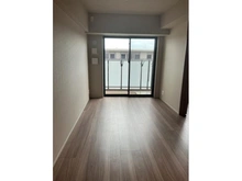 【東京都/世田谷区給田】アトラスシティ千歳烏山グランスイート 杜の棟 リビング