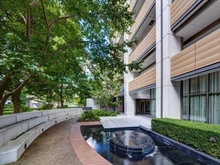 【東京都/武蔵野市中町】武蔵野タワーズ　スカイクロスタワー 敷地内