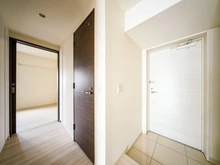 【東京都/千代田区神田猿楽町】ガーラ・ヴィスタ水道橋 玄関