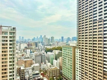 【東京都/品川区大崎】ル・サンク大崎シティタワー 眺望：【ズームなし】東京タワー・東京スカイツリーを望む。(天候による)