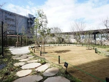 【東京都/江東区有明】プレミスト有明ガーデンズ 敷地内