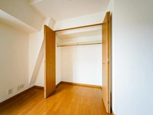 【東京都/渋谷区本町】パレ・ソレイユ西新宿 洋室：収納