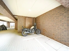 【東京都/渋谷区本町】パレ・ソレイユ西新宿 バイク置き場