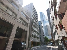 【東京都/中央区銀座】ピアース銀座レジデンス 外観：左側２番目銀色の外観