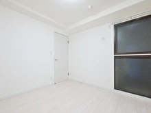 【埼玉県/蕨市塚越】コスモプレイス蕨 洋室：洋室5.3帖