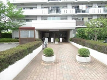 【埼玉県/蕨市北町】ストークマンション南浦和 アプローチ