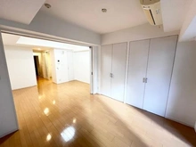 【東京都/中央区東日本橋】EPIC東日本橋レジデンス 洋室：※照明は購入時に付属可能です