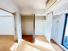 【東京都/中央区東日本橋】EPIC東日本橋レジデンス 洋室：※照明は購入時に付属可能です