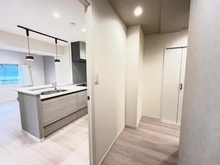 【東京都/中央区日本橋箱崎町】ニューシティハイツ日本橋 リビング入口