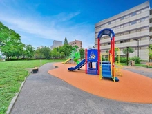 【東京都/中央区築地】プレミスト東銀座築地エッジコート 区立築地川公園（現地より約90m）