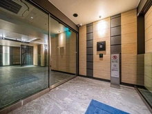 【東京都/中央区日本橋蛎殻町】クレヴィア日本橋 エントランス：カラーモニター付オートロック