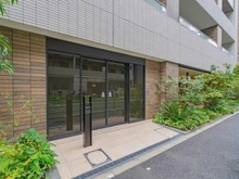 【東京都/中央区築地】イニシア築地レジデンス 自転車出入口