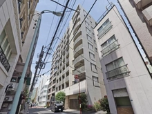 【東京都/中央区日本橋堀留町】アクシルコート日本橋 外観：右から2番目のマンション