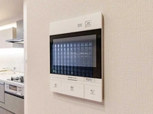【東京都/中央区日本橋堀留町】ファミール日本橋グランスイートプラザ リビング・ダイニング：TVモニター付きインターフォン