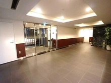 【東京都/中央区日本橋本町】日本橋室町デュープレックスポーション エントランス