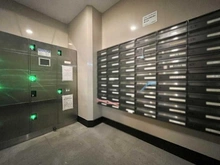 【東京都/中央区日本橋小舟町】日本橋三越前アムフラット壱番館 メールBOX：左側：宅配BOX