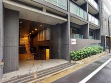 【東京都/中央区日本橋本町】⽇本橋室町デュープレックスポーション　 エントランス