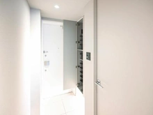 【東京都/中央区日本橋本町】日本橋室町デュープレックスポーション　 玄関