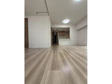 【埼玉県/志木市本町】プラウド志木本町 リビング・ダイニング