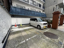 【東京都/中央区築地】秀和第2築地レジデンス 駐車場
