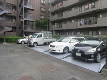 【東京都/板橋区小豆沢】ナイスアーバン志村坂上 駐車場