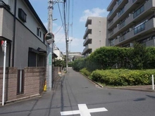 【東京都/狛江市岩戸北】ソフィア狛江ヴィラージュ 前面道路