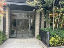 【東京都/世田谷区北沢】リビオ下北沢 エントランス