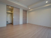 【東京都/目黒区東山】ザ・パークハウス中目黒小川坂 洋室:約8.8帖