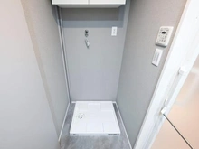 【東京都/中野区本町】オリエンタル新中野 洗面所：洗濯防水パン新規交換