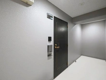【東京都/中野区本町】オリエンタル新中野 玄関