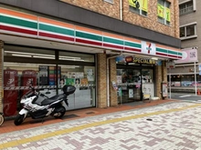 【東京都/目黒区青葉台】ライオンズマンション中目黒 セブンイレブン朝日橋店（現地より約10m）：