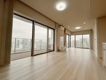 【東京都/中央区晴海】HARUMI FLAG SUN VILLAGE T棟 リビング・ダイニング：LD約17.5帖