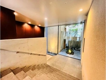 【東京都/目黒区中目黒】グランドメゾン中目黒THE　CLASS エントランス