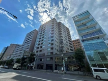 【東京都/渋谷区恵比寿】アクシア広尾 外観：写真中央