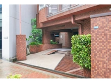 【東京都/渋谷区広尾】インペリアル常盤松 アプローチ