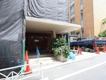 【東京都/渋谷区恵比寿南】パラシオン恵比寿 エントランス：※大規模修繕工事中