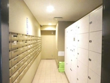 【東京都/目黒区上目黒】ヴィンテージ中目黒 共用部：メールBOX・宅配BOX