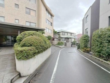 【東京都/目黒区青葉台】青葉台ロイヤルガーデン 前面道路