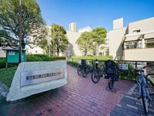 【東京都/目黒区目黒】ザ・パークハウス目黒三丁目  目黒区民センター（現地より約550m）