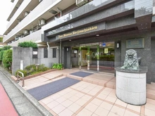 【東京都/足立区中央本町】ライオンズマンション梅島中央公園 アプローチ