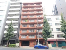 【東京都/文京区湯島】ルシエル湯島 外観：写真中央