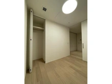 【東京都/千代田区神田淡路町】ワテラスタワーレジデンス サービスルーム（納戸）