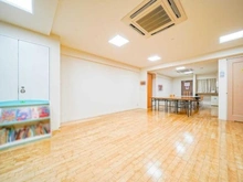 【東京都/足立区東和】トーキョーガーデンスイート 共用部：パーティー：キッズスタジオ（マンション1階部分）