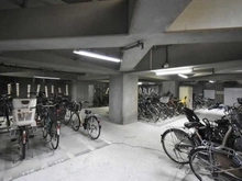 【東京都/新宿区百人町】西戸山タワーホウムズセントラルタワー 駐輪場